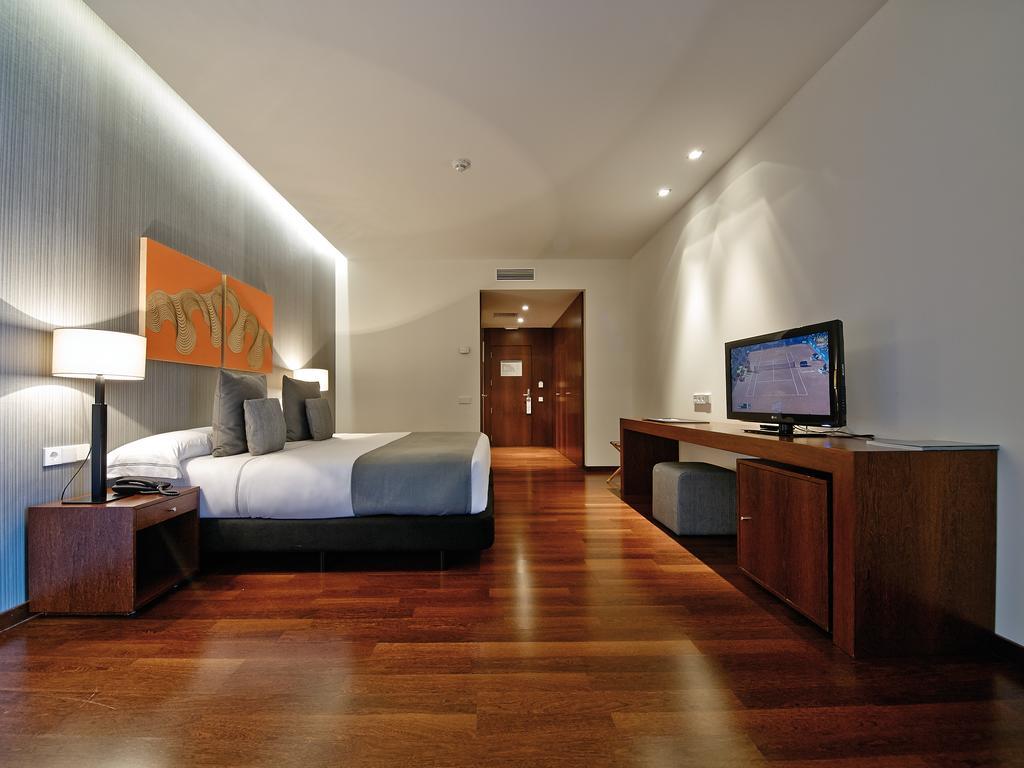 Hotel Carris Marineda La Coruña Rom bilde