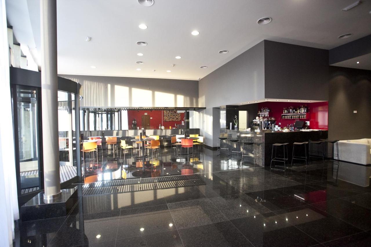 Hotel Carris Marineda La Coruña Eksteriør bilde