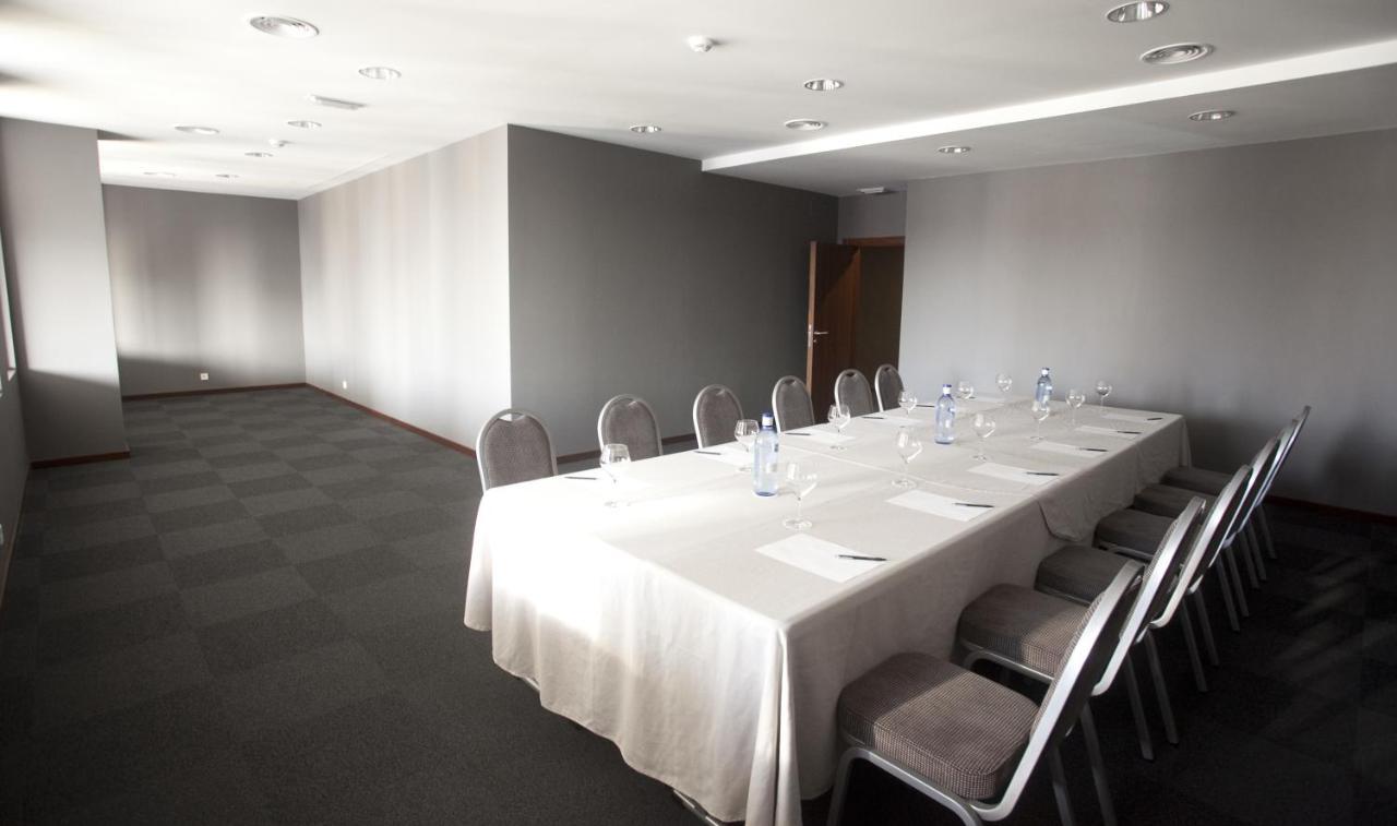 Hotel Carris Marineda La Coruña Eksteriør bilde
